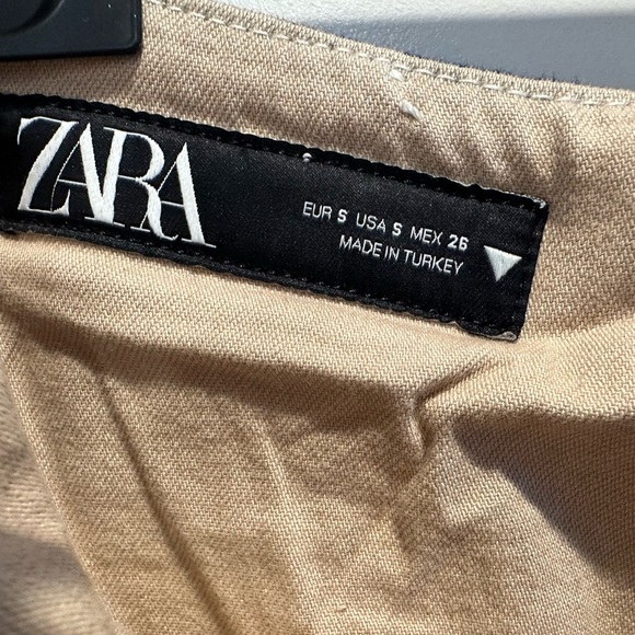 ZARA TRF TOPSTITCHED DENIM DRESS
LIMITED EDITION - New - Picture 2 of 11